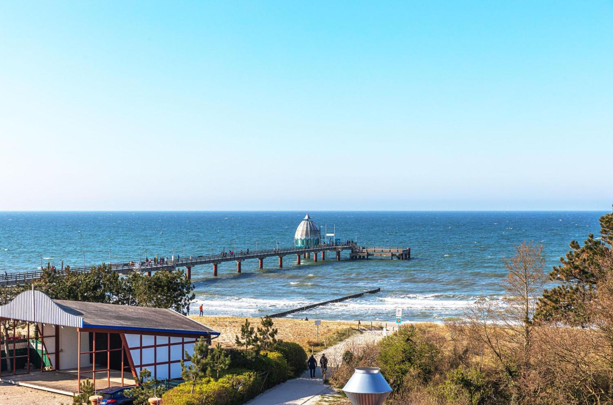 Leuchtturm An Der Seebruecke Zingst Eksteriør bilde
