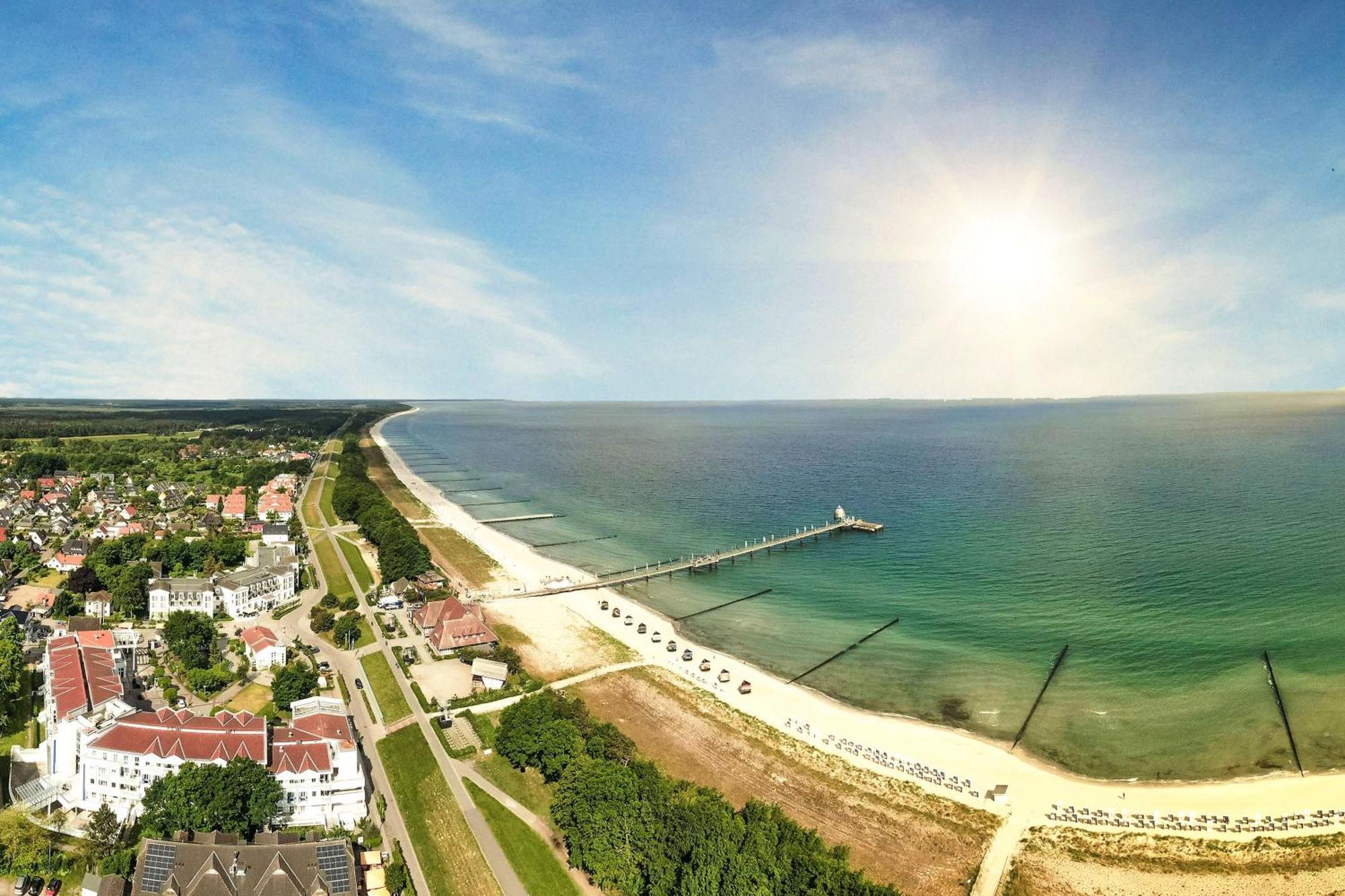 Leuchtturm An Der Seebruecke Zingst Eksteriør bilde