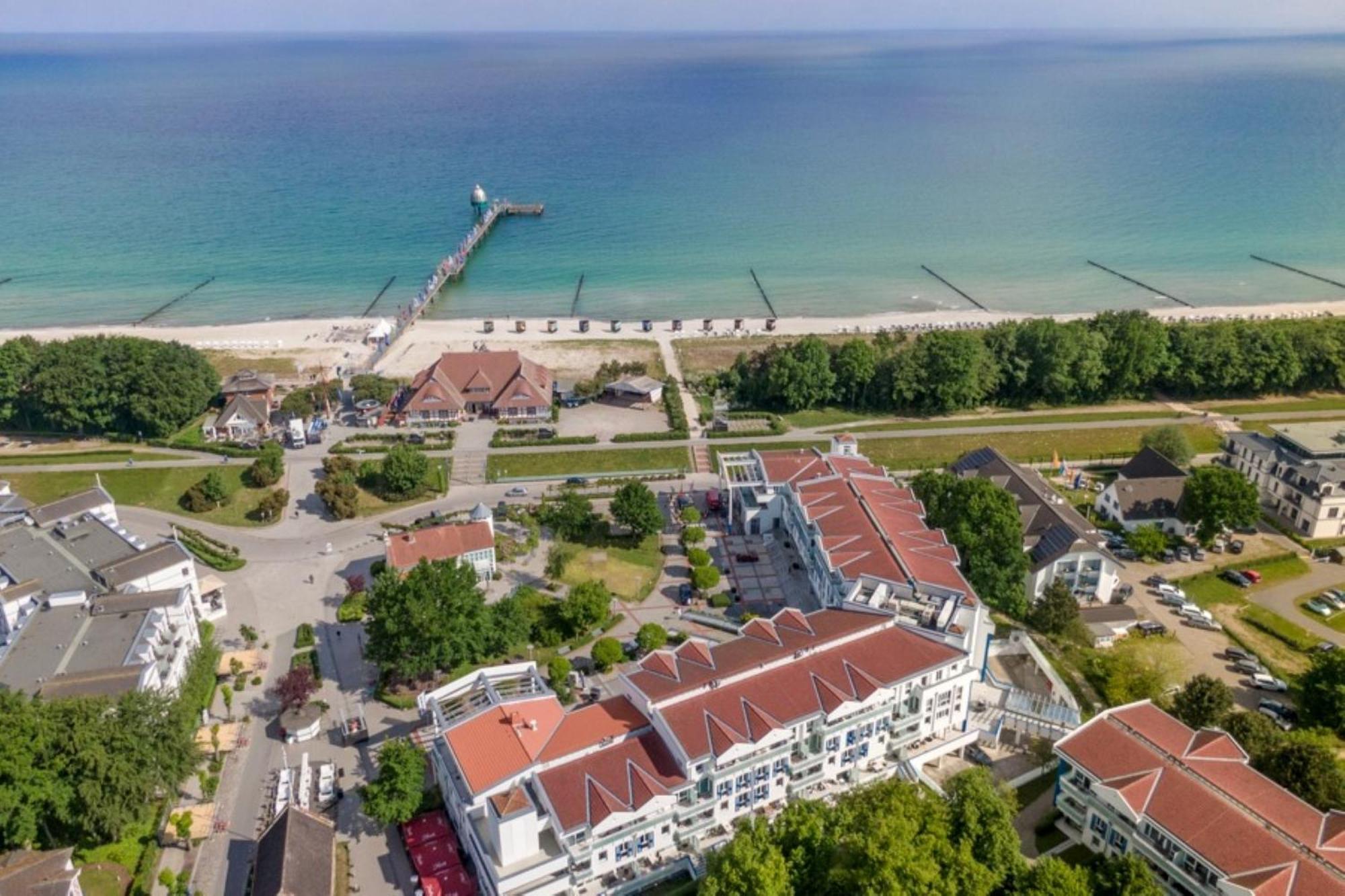 Leuchtturm An Der Seebruecke Zingst Eksteriør bilde